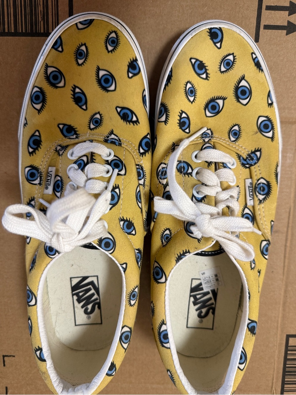 Vans Mens Yellow Eye Print Canvas Sneakers